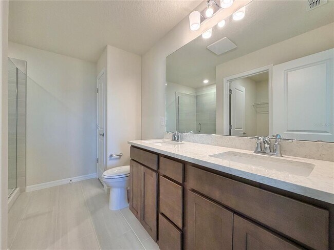 Building Photo - 16270 Merry Aly