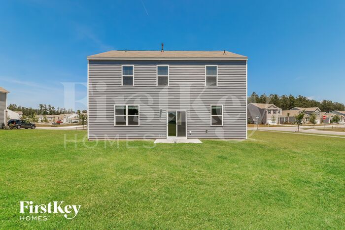Building Photo - 385 Azore Way