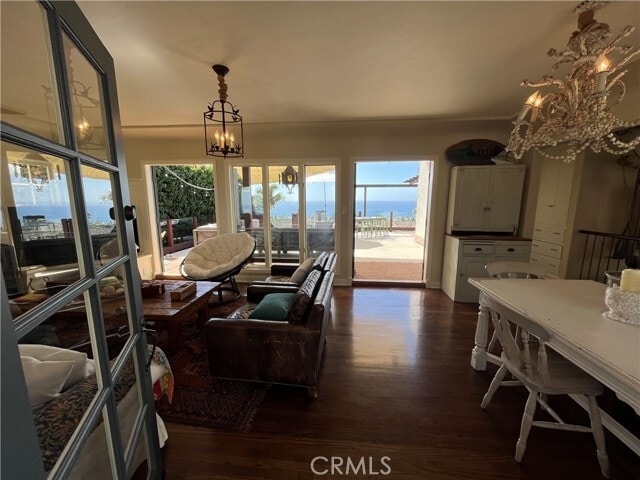 Building Photo - 845 Temple Hills Dr