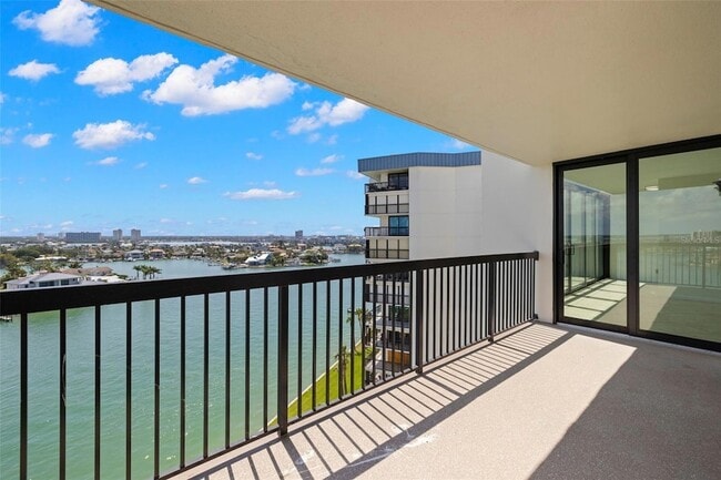 Building Photo - 9425 Blind Pass Rd