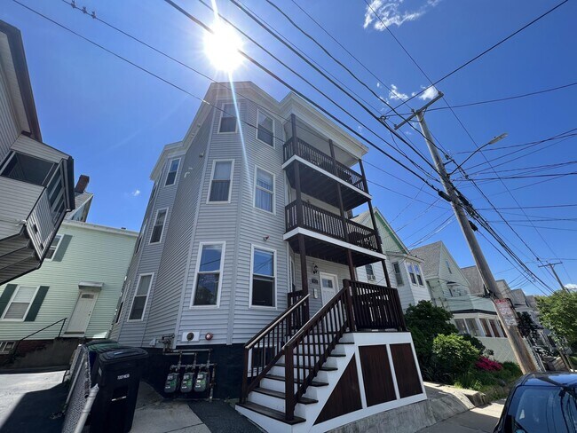 Primary Photo - 10 Jay St