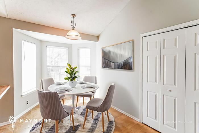 Building Photo - 737 Stone Hedge Dr