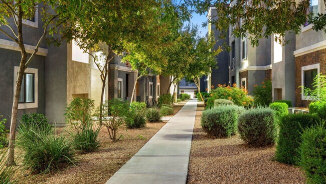 Building Photo - 14 W Villa Rita Dr