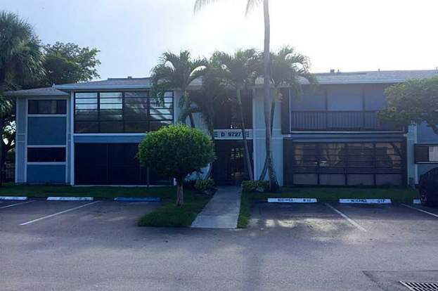 Building Photo - 9727 Hammocks Blvd