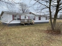 Building Photo - 207 S Ash St