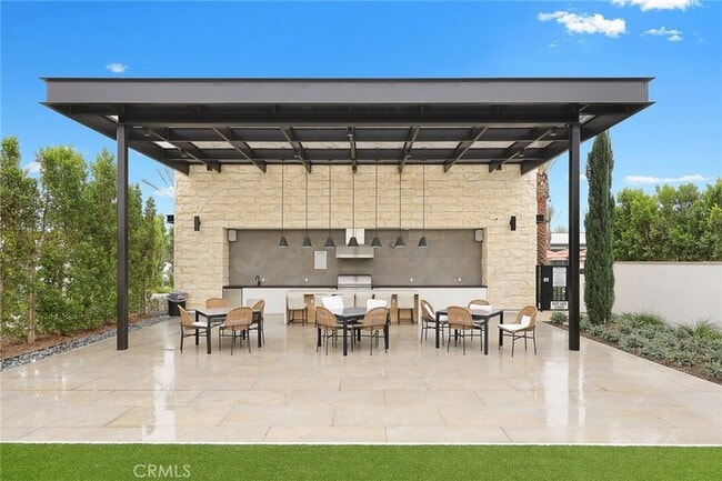 Building Photo - 478 Sycamore Dr