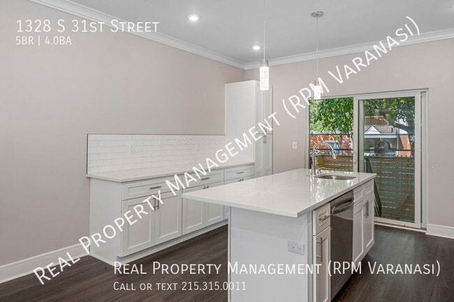 Building Photo - 1328 S 31st St