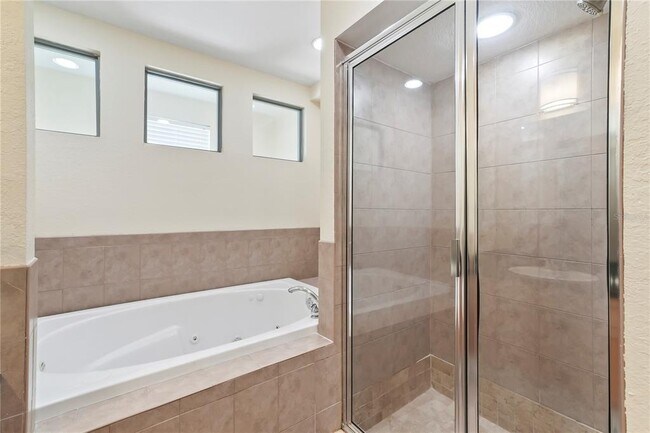 Building Photo - 3405 W Swann Ave