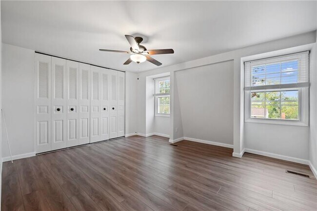 Building Photo - 2609 Fox Chase Ct