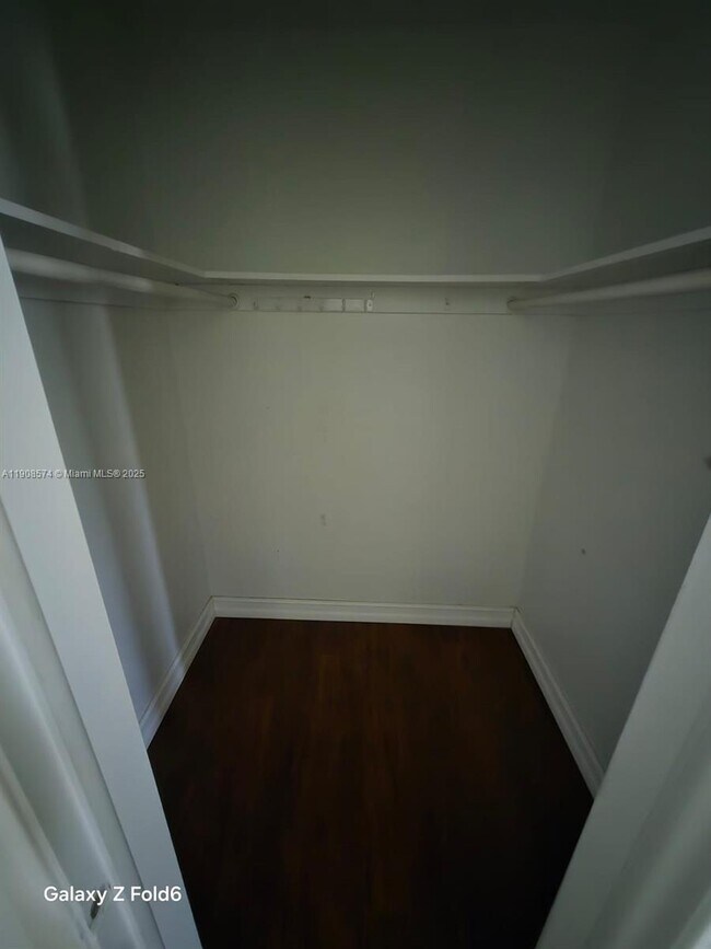 Building Photo - 1715 Wiley St