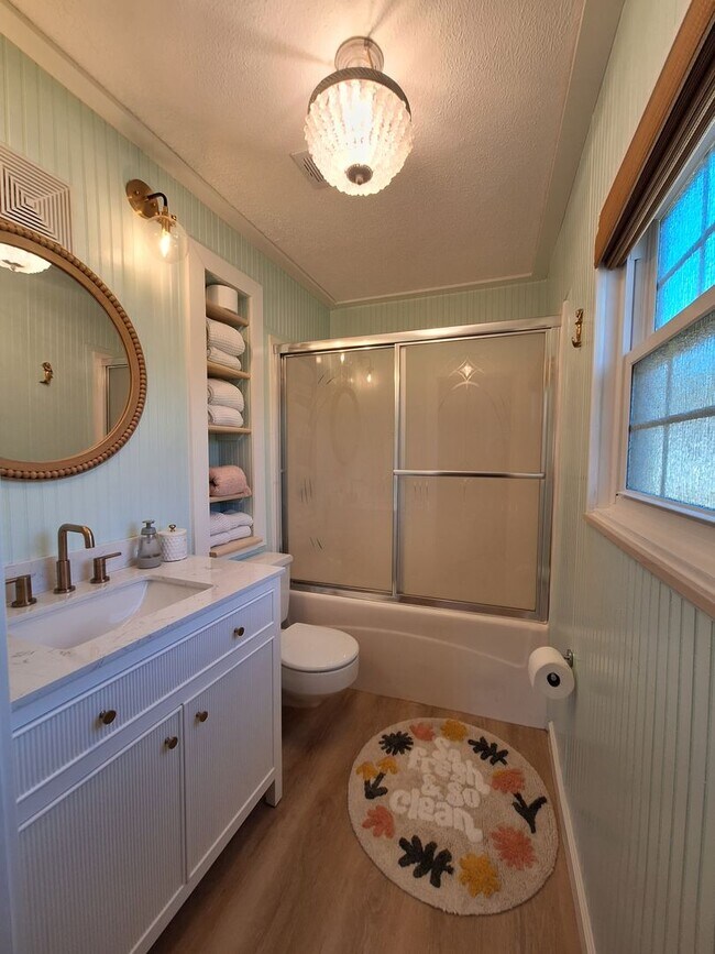 Building Photo - NEW SMYRNA BEACH MONTHLY WINTER RENTAL - P...