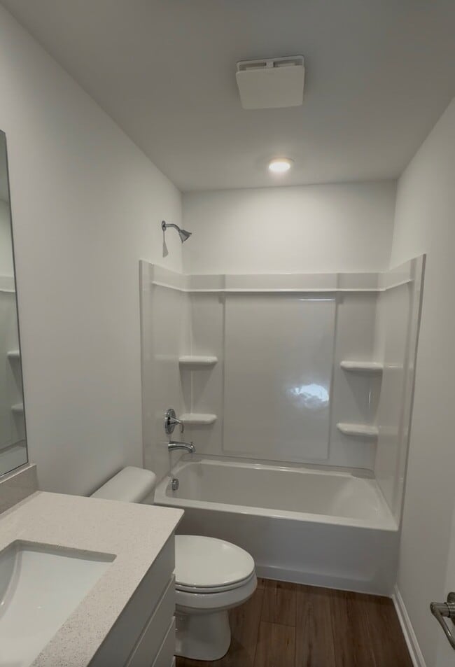 Building Photo - 10232 McMahon Wy