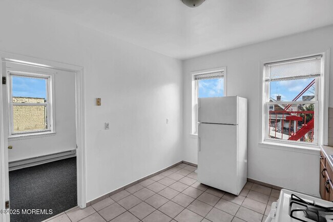 Building Photo - 720 Cortlandt St