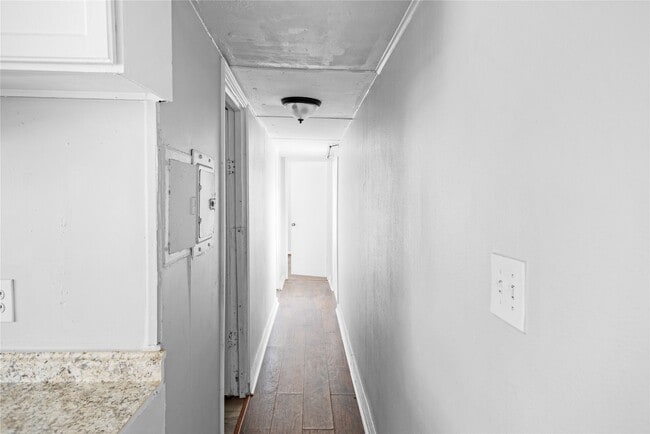 Building Photo - 16747 Timberglen St