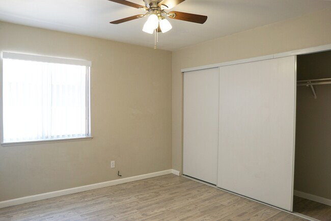 Building Photo - 52790 Avenida Navarro