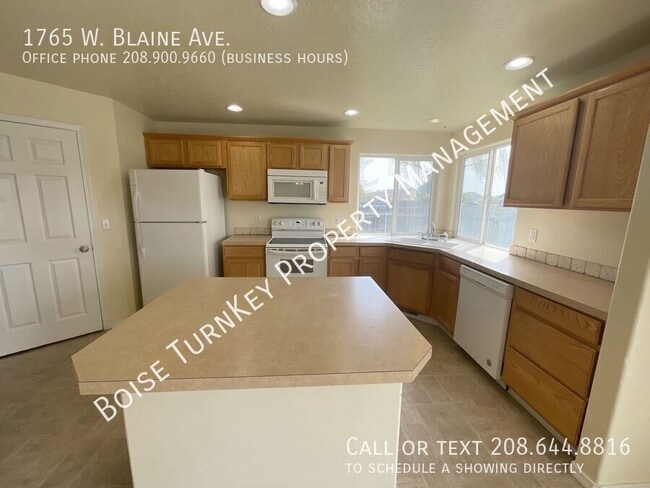 Building Photo - 1765 W Blaine Ave