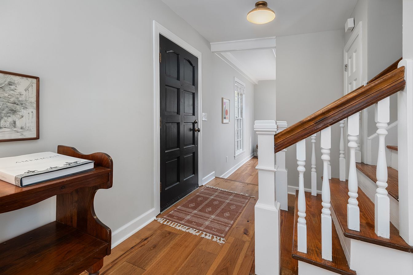 Building Photo - 1055 Grand Concourse St