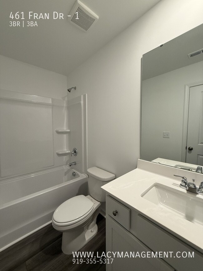 Building Photo - 461 Fran Dr