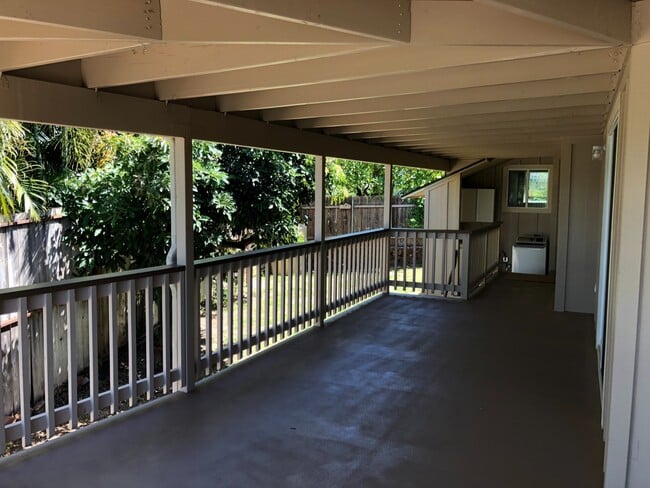 Building Photo - 5128 Lower Honoapiilani Rd