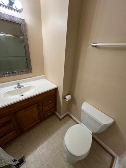 Building Photo - 4525 Greenfield Dr