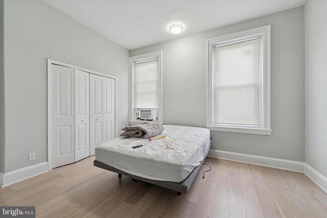 Building Photo - 2422 W Norris St