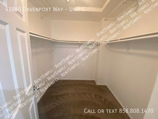 Building Photo - 41860 Davenport Way
