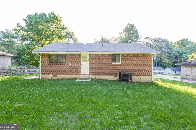 Building Photo - 8191 Dunellen Ln