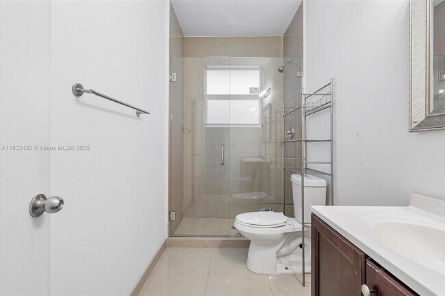 Building Photo - 501 90th St