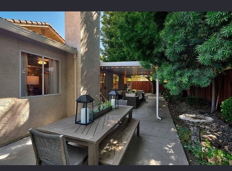 Building Photo - 2019 Scally Ct