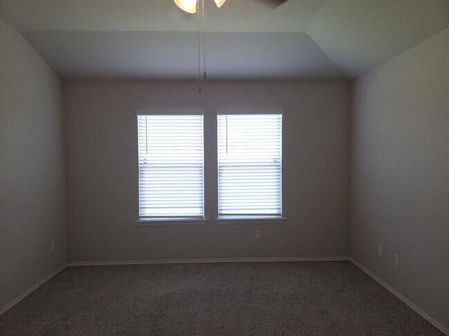 Building Photo - 7005 Luella Dr