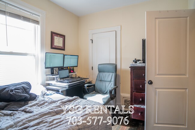 Building Photo - 85 Auckland St