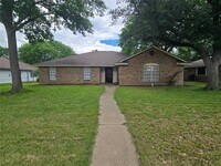 Building Photo - 925 Shell Ln