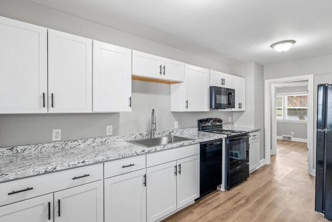 Building Photo - 2809 Keeler St