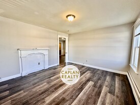 Building Photo - 545 East St