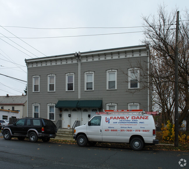 Building Photo - 24 110th St