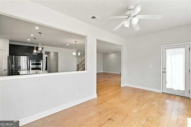 Building Photo - 406 Riverclub Rd