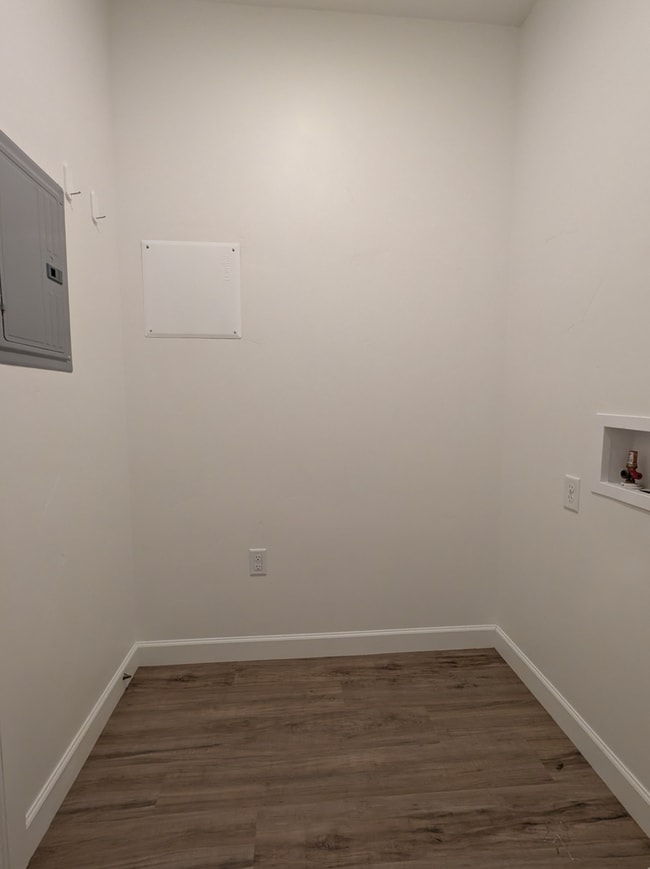 Building Photo - 344 S 740 W