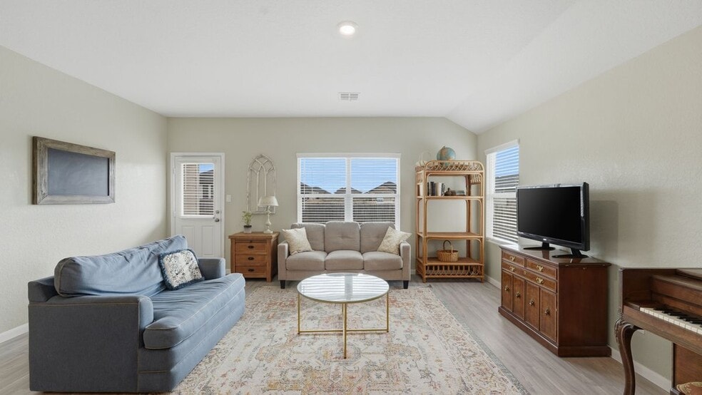 Building Photo - 2717 San Martin Ln