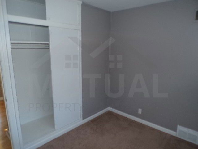 Building Photo - 233 Essex St