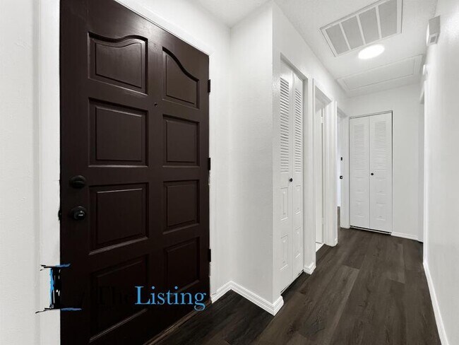 Building Photo - 1317 Coolridge Dr