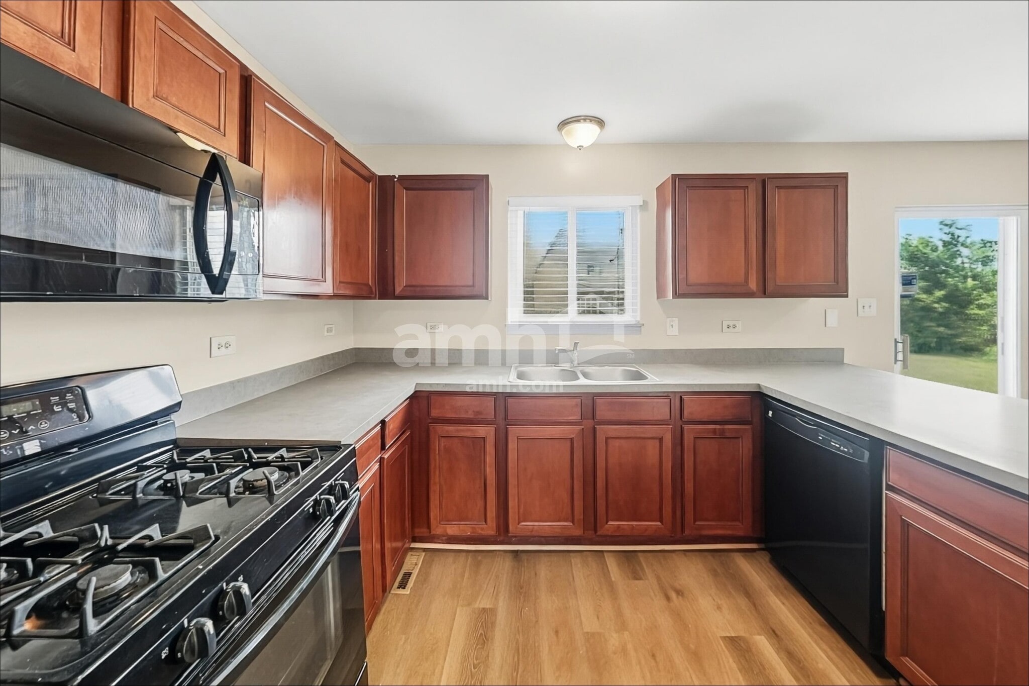 Building Photo - 26333 Wild Rose Dr