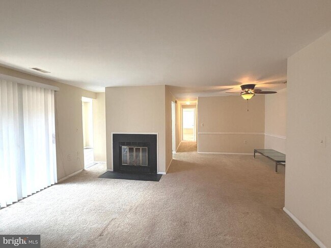 Building Photo - 18131 Chalet Dr