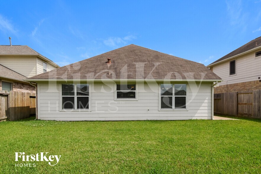 Building Photo - 4814 Emerald Bay Cir