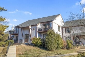 Building Photo - 13228 Dell Pl