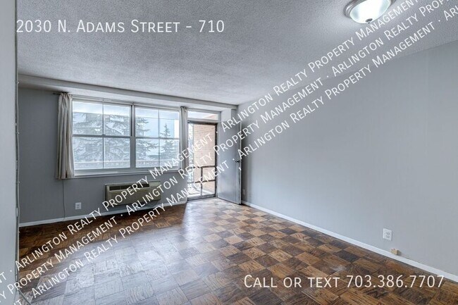 Building Photo - 2030 N Adams St
