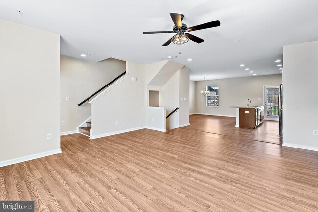Building Photo - 1549 Wilmer Park Ln
