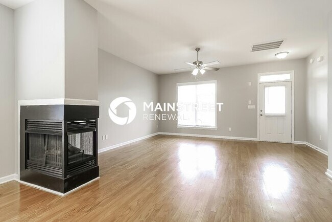 Building Photo - 3 Bedroom Pet-Friendly Home in CLAYTON, NC with Main Street Renewal