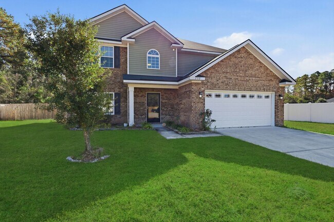 Building Photo - 4 Bedroom Griffin Park Home on Quiet Cul-de-Sac