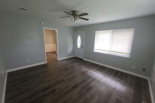 Building Photo - 8712 Fowler Ave