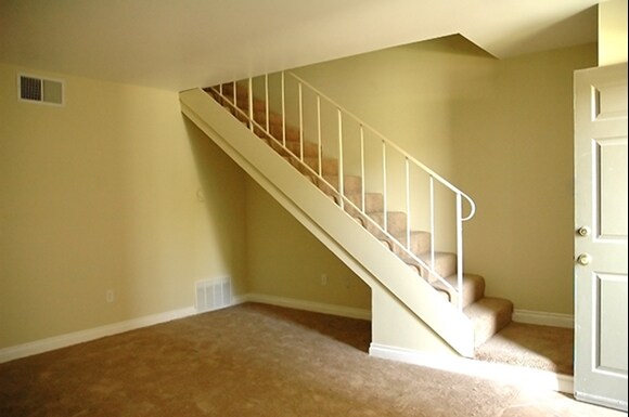 Living Room - 660 Claraday
